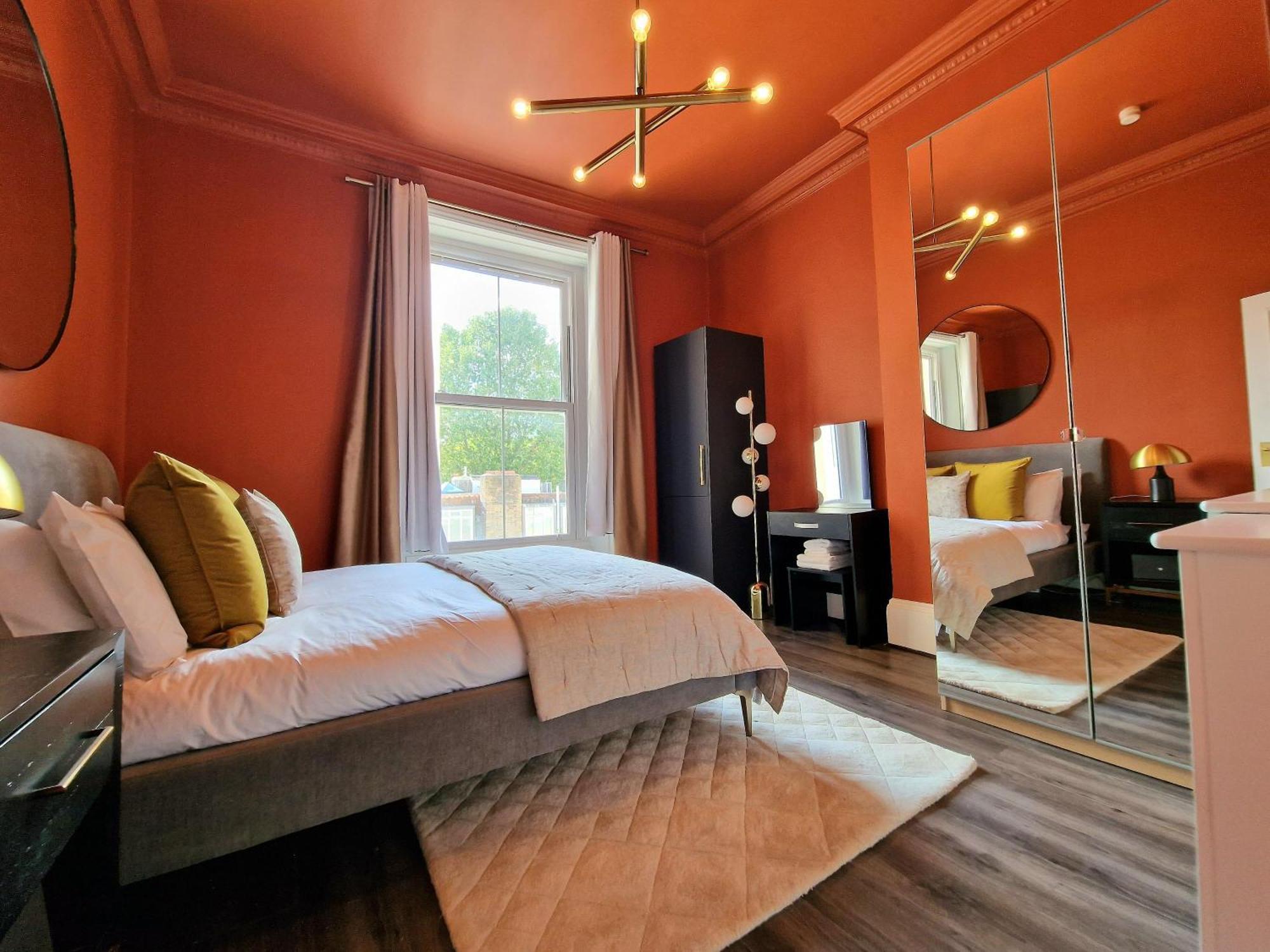 Stylish Hyde Park Home By Tube Stations With Elevator Лондон Экстерьер фото